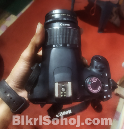 EOS Cannon 1200D